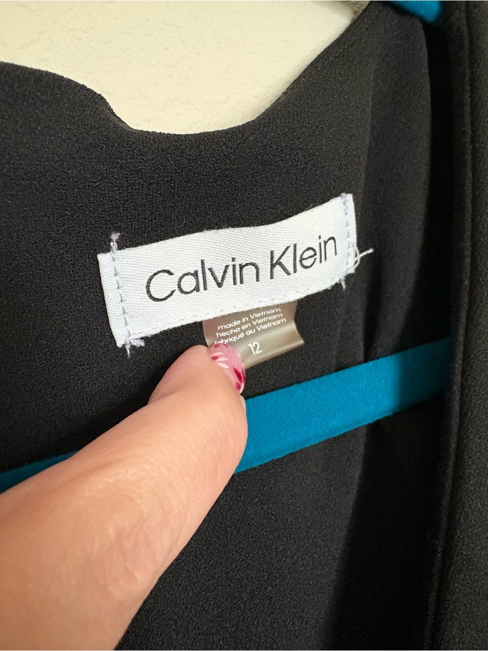 Calvin Klein Sleeveless V-Neck Black Jumpsuit with Waist Tie - Picture 4 of 7